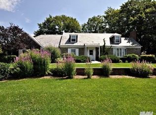1303 Harbor Rd, Hewlett, NY 11557
