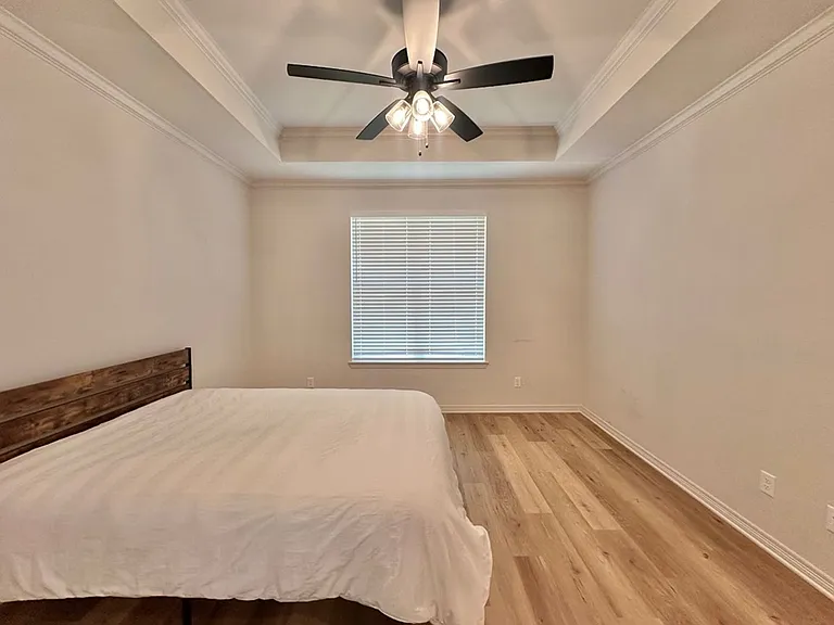 3076 Royal Garden Rd — Photo 18