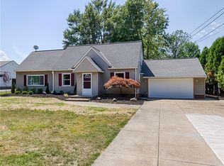 686 Bishop Rd, Highland Heights, OH 44143