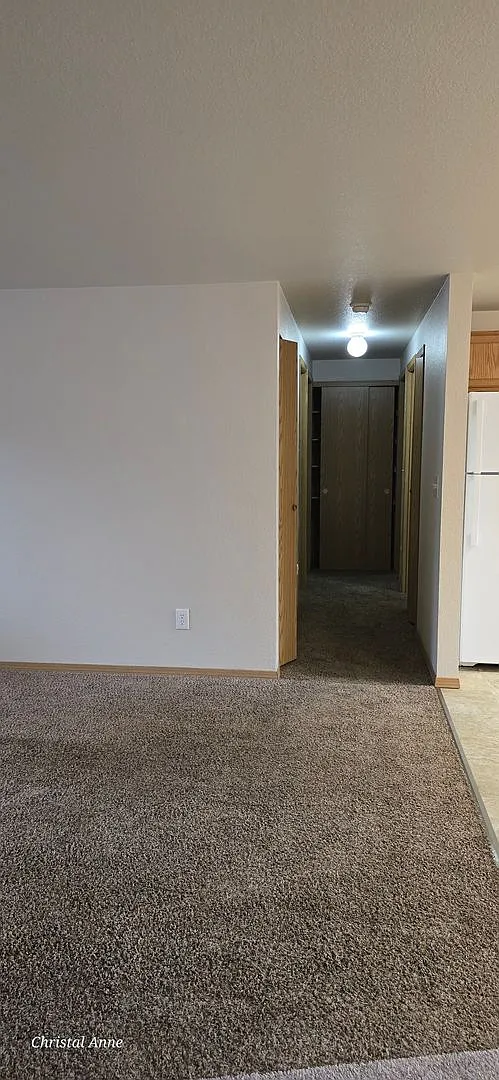 3 bedroom 1 bath in Shorecrest Neighborhood — Photo 3