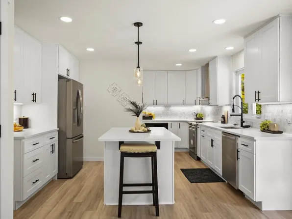 517 Isle Royal Drive, Madison, WI 53705