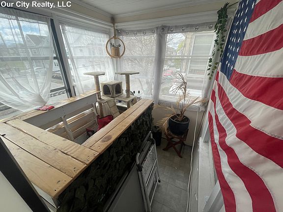 4th image of 30-32 Carney St #2