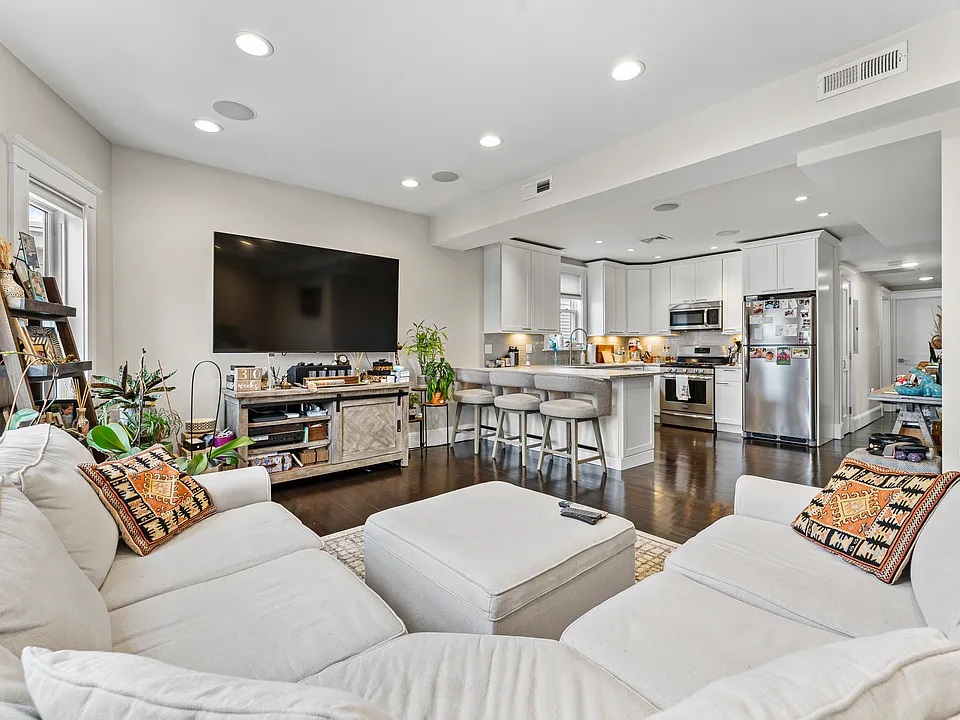 28 Winter St #3
