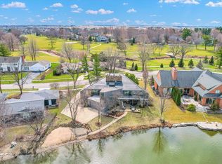 4010 Clubhouse Dr, Champaign, IL