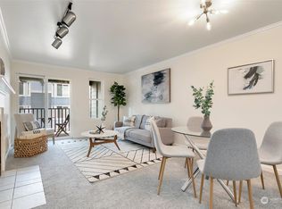 11112 NE 124th Ln APT D214, Kirkland, WA