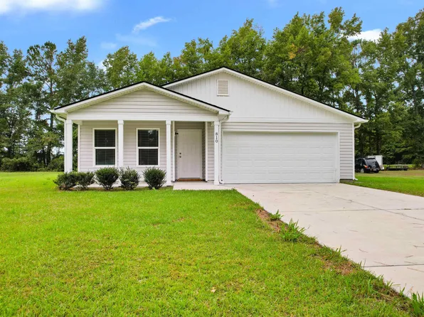 810 Twin Oaks Circle, Lake City, SC 29560-4741