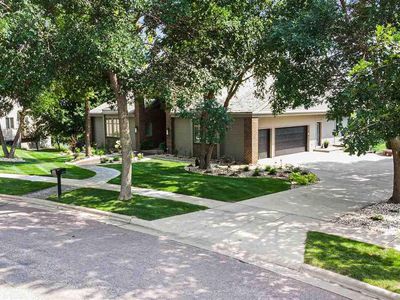 5234 S Sweetbriar Ct, Sioux Falls, SD, 57108