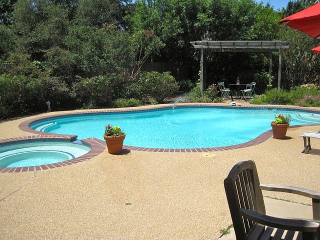 1st image of 106 Killdeer Ct
