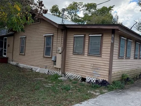 707 4th St SE, Winter Haven, FL 33880