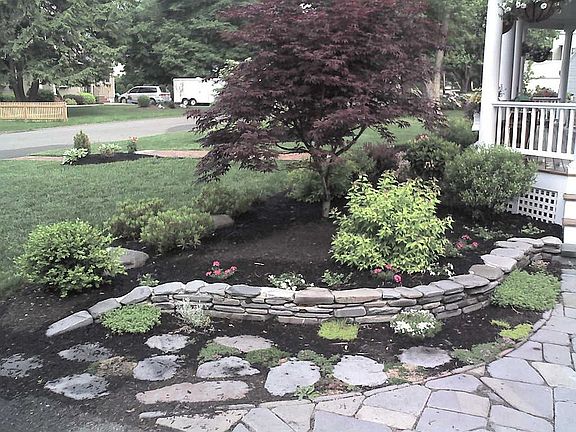 Front Right Side Garden