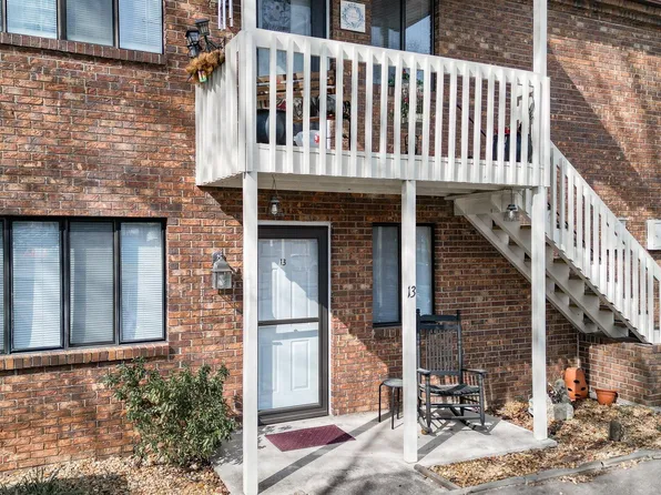 303 Crystal Pl APT 13, Dalton, GA 30720