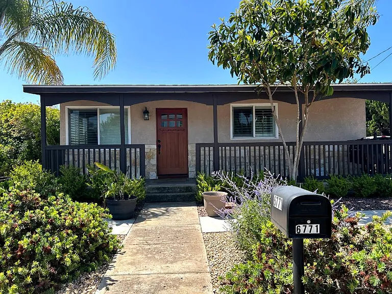 6771 Elmore St — Photo 1