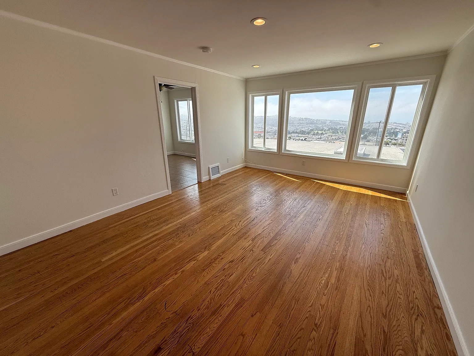 3 bed, 1625 sqft, $5,000 — Photo 1