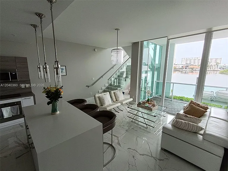 400 Sunny Isles Blvd #104 — Photo 2