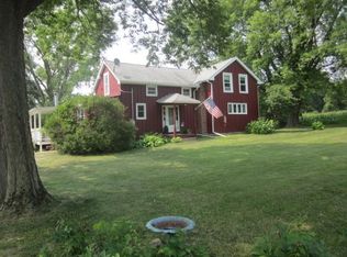 11578 Freeport Rd, Durand, IL 61024