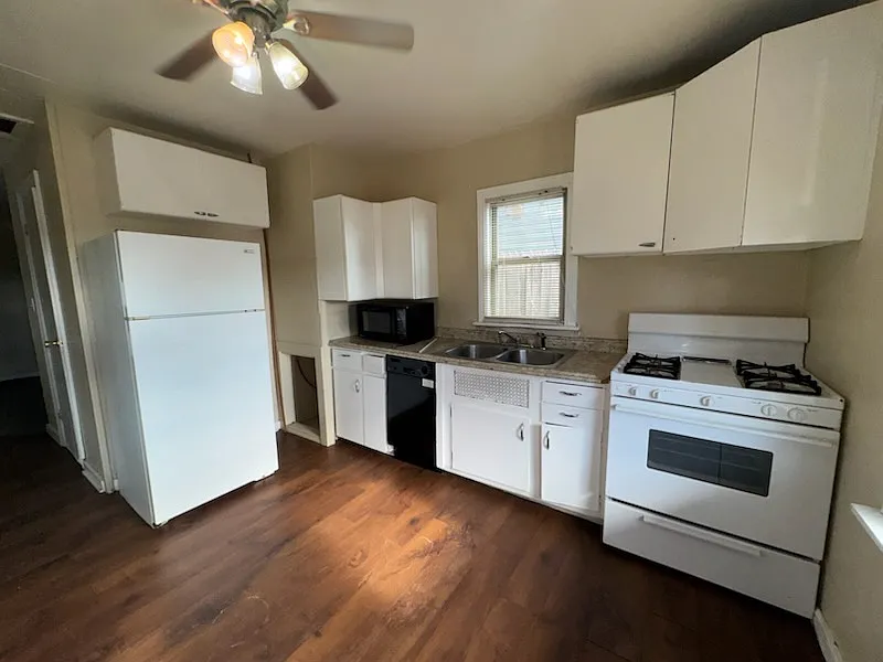1 bed, 372 sqft, $550 — Photo 2