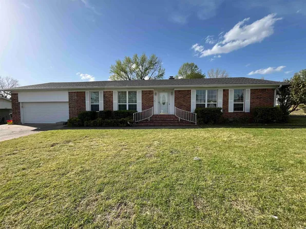 804 McHenry St, Jacksonville, AR 72076