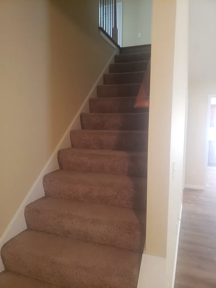 3 bed, 2.5 bath, 1799 sqft, $1,830 — Photo 4