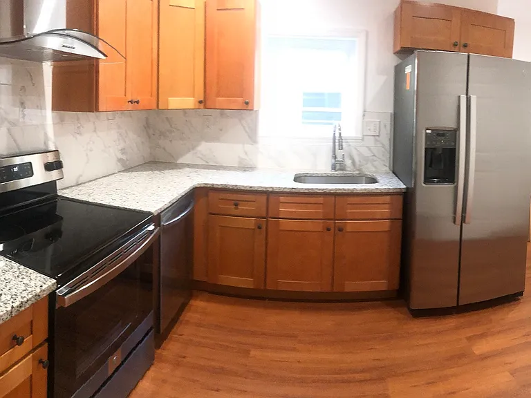 749 S 16th St #4 — Photo 3