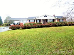 528 E Double Shoals Rd, Lawndale, NC 28090