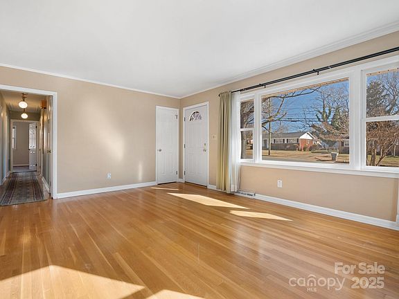 5th image of 4333 Tipperary Pl