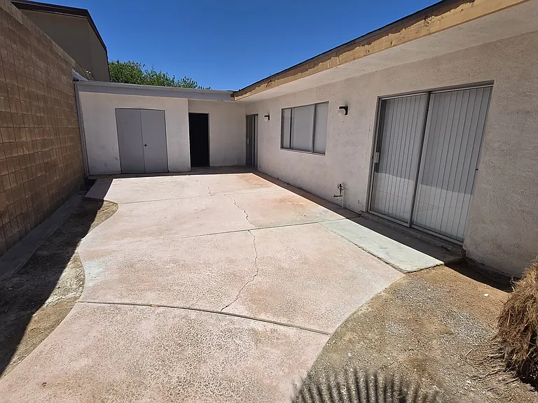 3768 Decade St — Photo 16