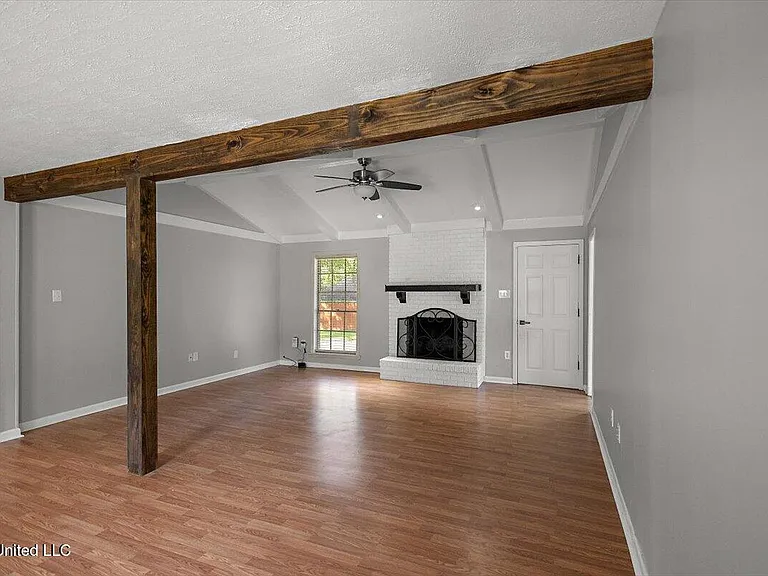 36 Pebble Hill Dr — Photo 8