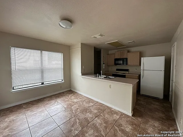 5022 River Kenton — Photo 5