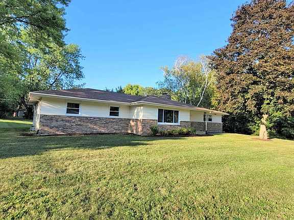 2nd image of 1251 Deanna Dr