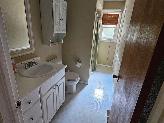 5th image of 26 Barnegat Beach Dr