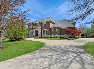 6 Ivy Ln, Oak Brook, IL 60523