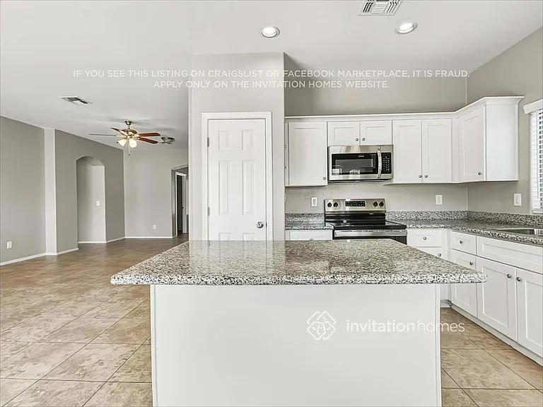 1608 S 79th Ln — Photo 6