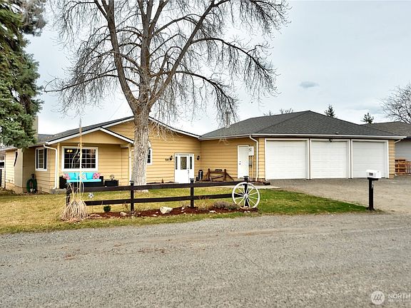2nd image of 709 Ridge Drive W