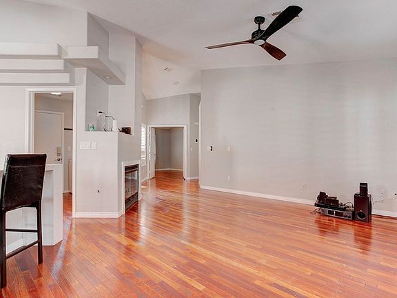 5th image of 5729 Janell Dr