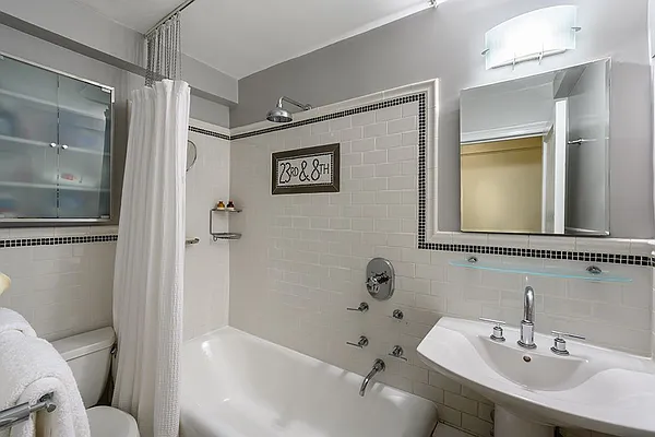 Sold by Nest Seekers International | media 5