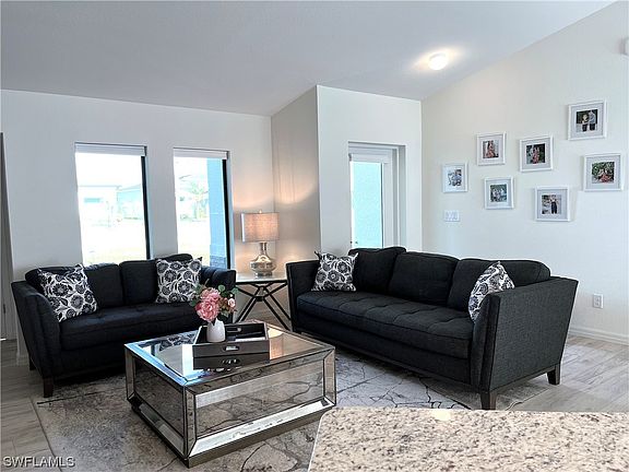 5th image of 3523 SW 11th Place Cpe