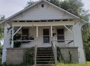 114 10th St, Chillicothe, MO 64601
