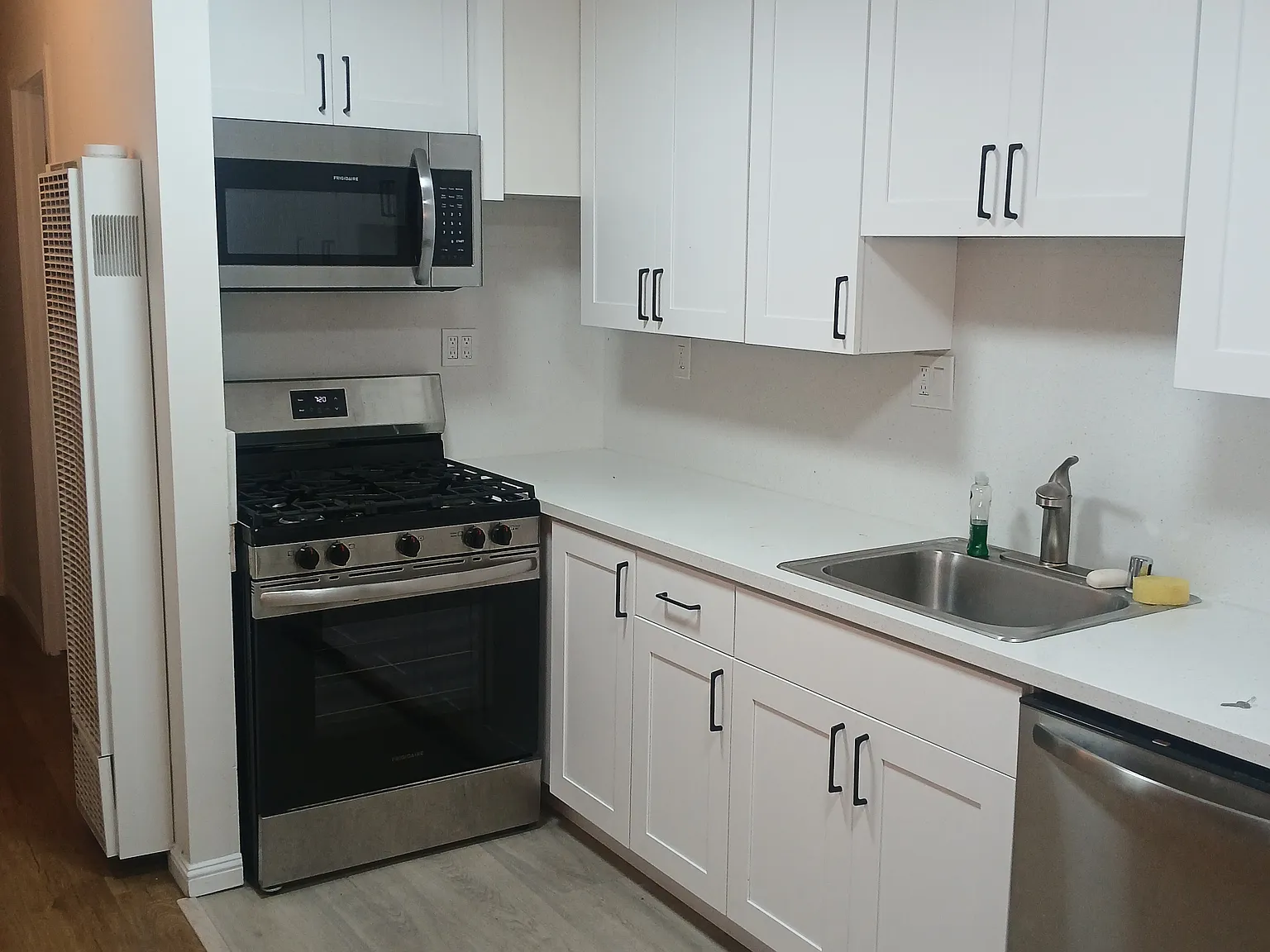 2401 Ward St — Photo 1
