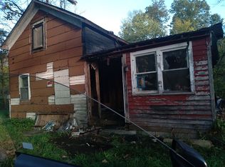 5959 Lacey Rd, Bellevue, MI 49021