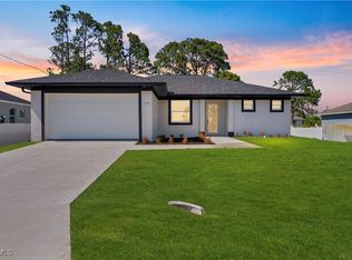 3008 23rd St SW, Lehigh Acres, FL 33976