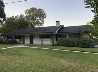 706 Beverly Dr, Carthage, TX 75633