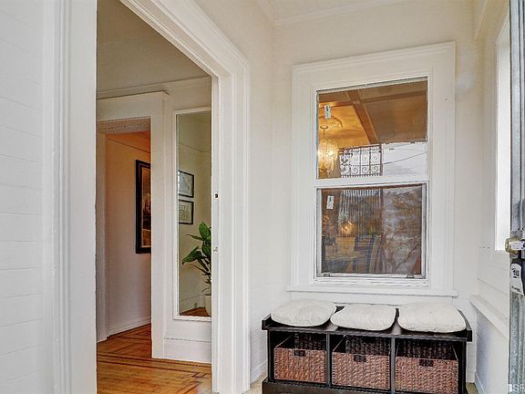 3rd image of 1154 Brunswick St