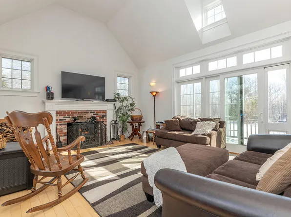 2 Lookout Lane, Rockport, ME 04856