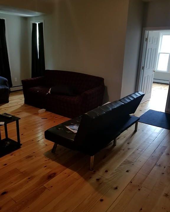 2nd image of 31 Grand St #2