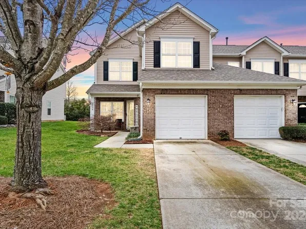 2334 Calabassas Ln, Matthews, NC 28105