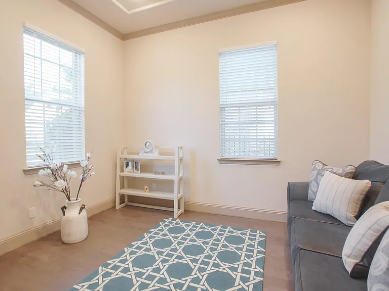 47 N Lochwood Way — Photo 7