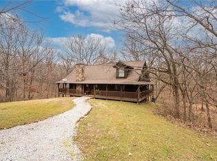 22382 Chalybeate Dr, Gravette, AR 72736