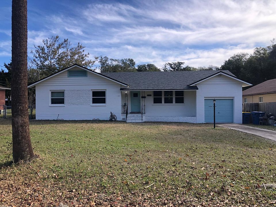 1st image of 1325 Magnolia Cir E