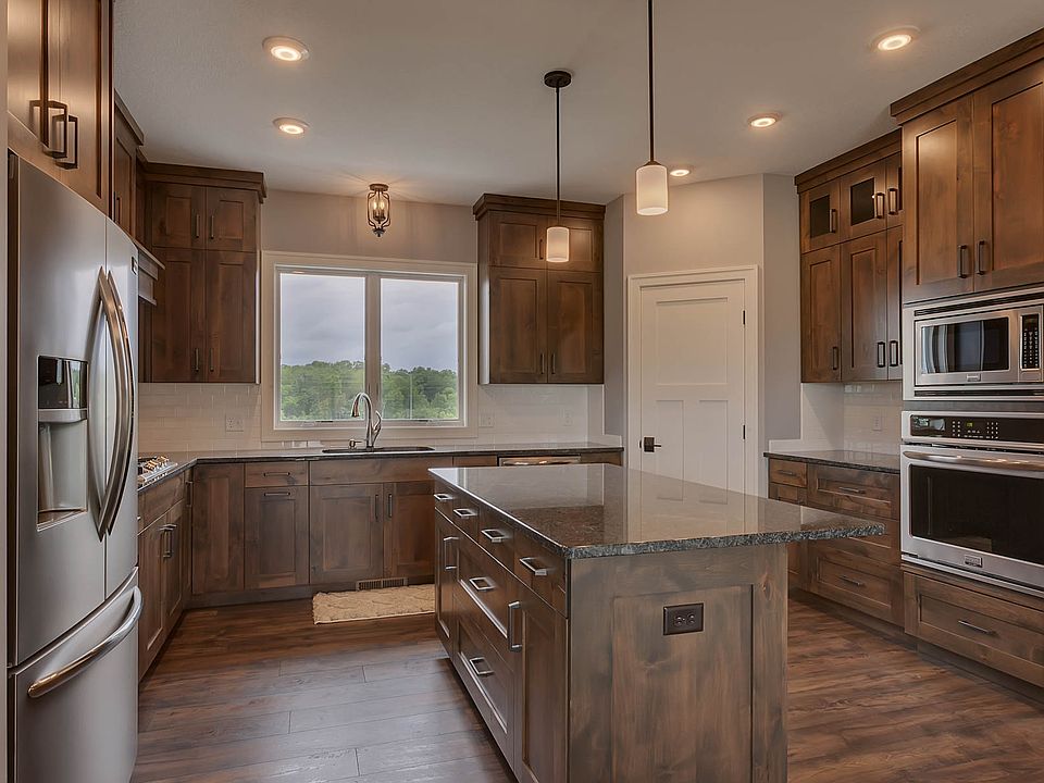1st image of 3574 Wildflower Rd S