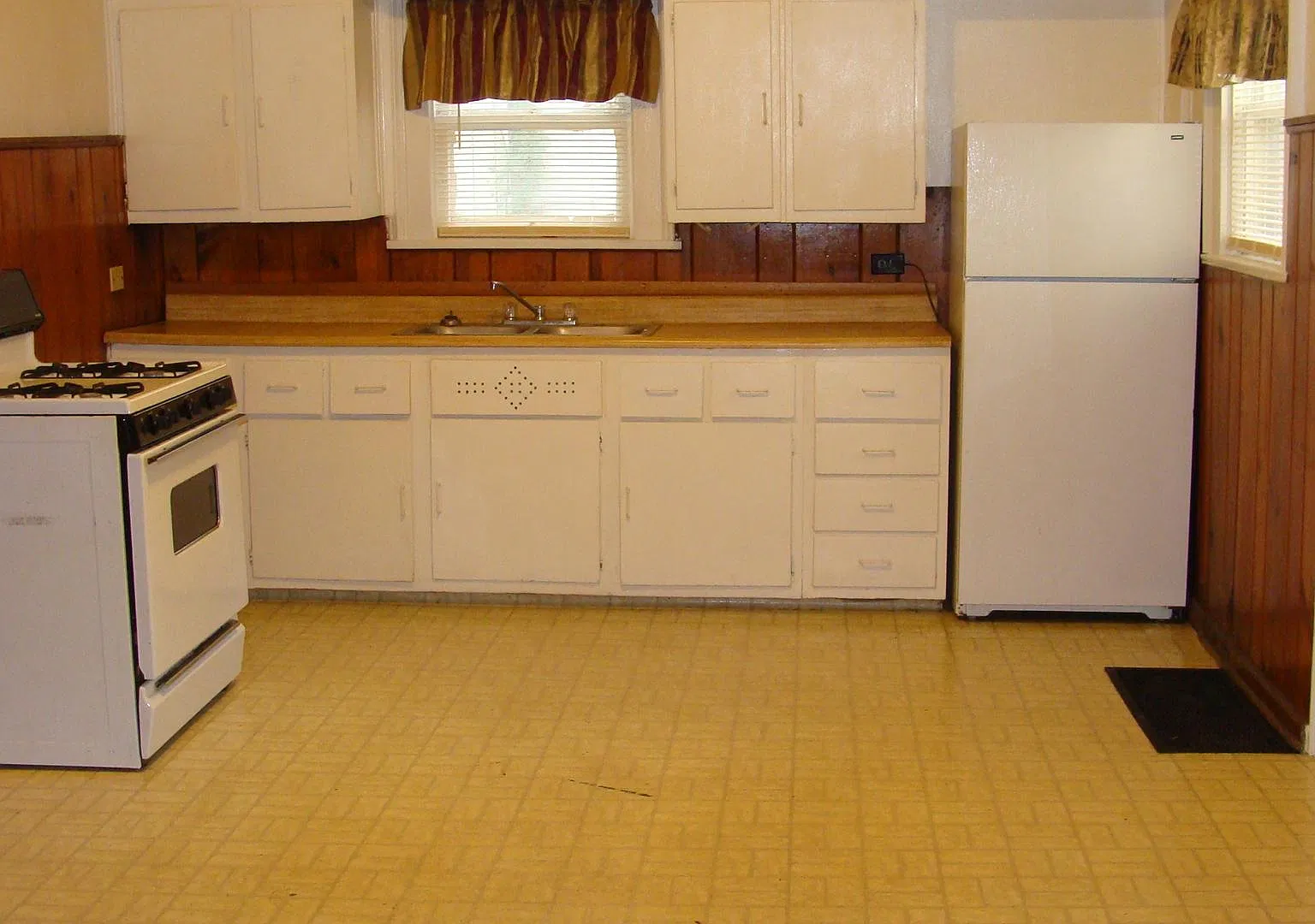 1 bed, 900 sqft, $800 — Photo 3